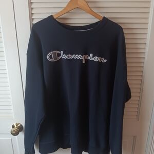 Vintage Crewneck Champion Navy Sweatshirt